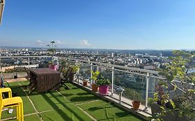 Chambre Dans Les Hauteurs De Lyon Proche Fourviere Chez L Hote