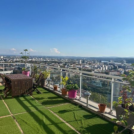 Chambre Dans Les Hauteurs De Lyon Proche Fourviere Chez L Hote Esterno foto