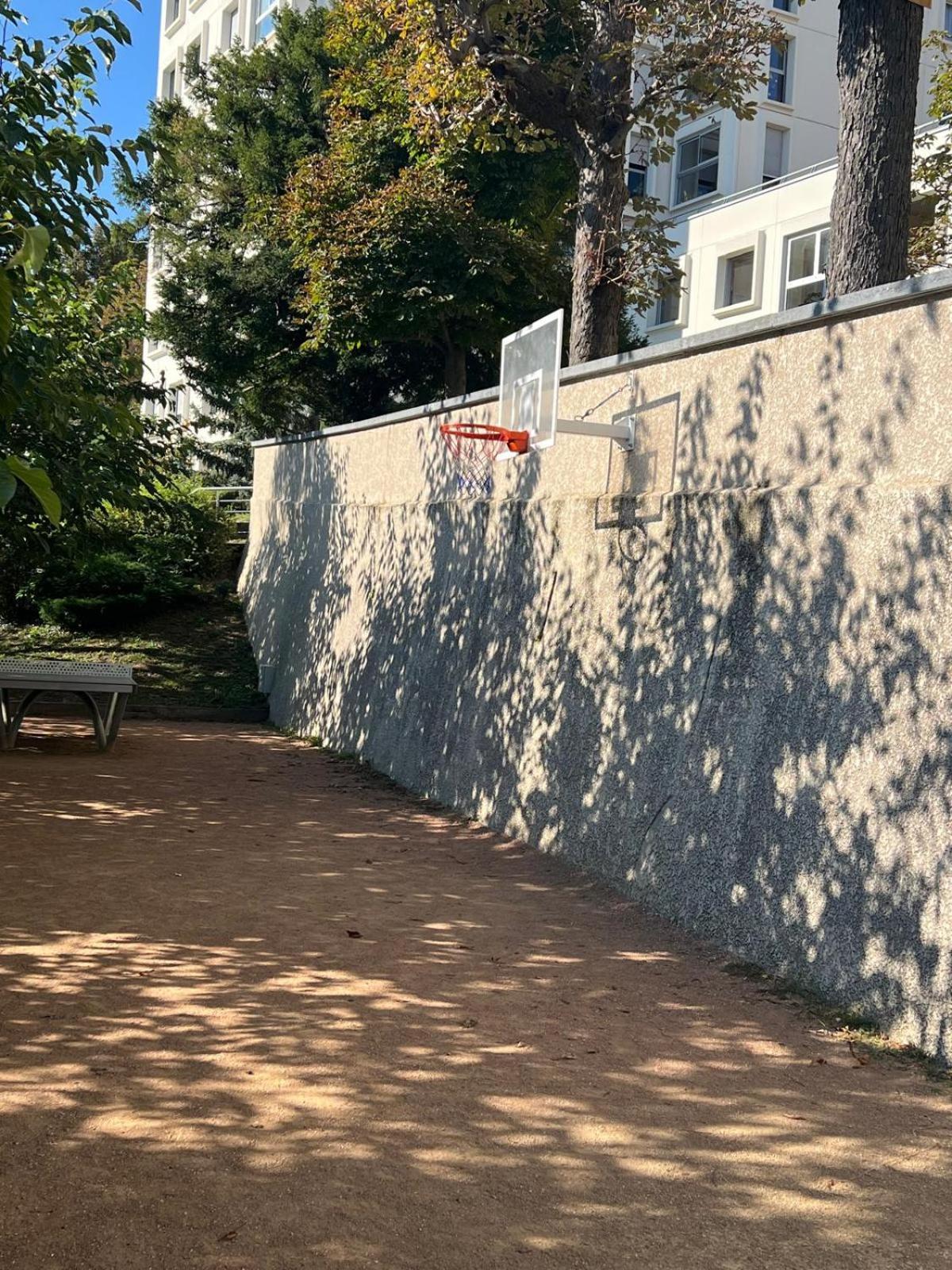 Chambre Dans Les Hauteurs De Lyon Proche Fourviere Chez L Hote Esterno foto