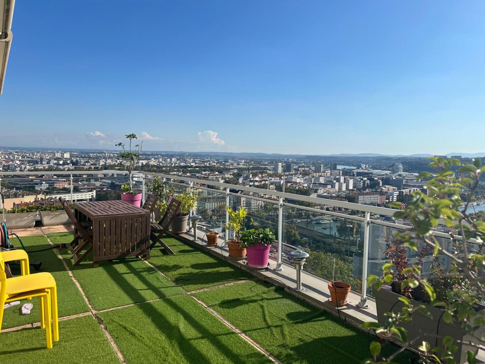 Chambre Dans Les Hauteurs De Lyon Proche Fourviere Chez L Hote Esterno foto