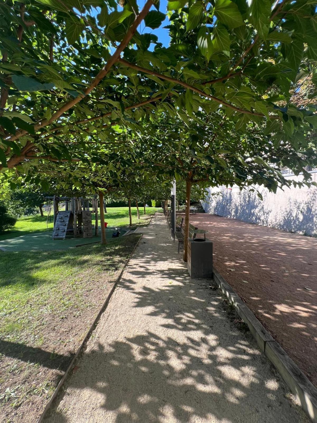 Chambre Dans Les Hauteurs De Lyon Proche Fourviere Chez L Hote Esterno foto